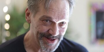 Recent NFL Hall Of Famer Dies And The Cause Is Alarmingly Familiar