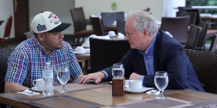 Democrats Demand That White House Return Abrego Garcia to U.S.