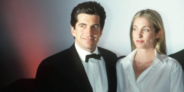 ‘American Love Story’ Set To Cover JFK Jr and Carolyn Bessette