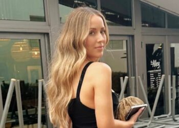 Selena Gomez’s Hairstylist Nikki Lee Shares Her Predictions for the Singer’s Spring Look