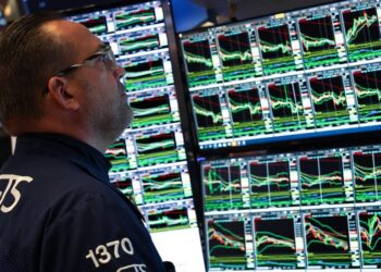 Trump Suggests Tariff Negotiations Possible While Issuing New Threats on China