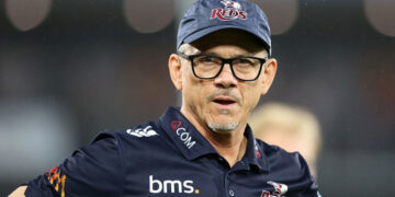 Nick Phipps backs Les Kiss to hold Wallabies and Queensland Reds coaching roles