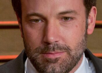 Ben Affleck Seen Wearing A Wedding Band Following Jennifer Lopez Divorce