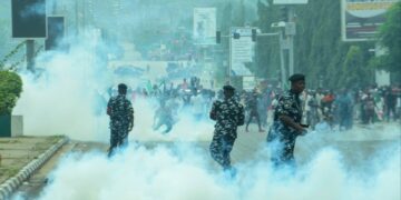 How to pass unpopular reforms