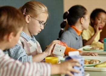 Free breakfast clubs set to open at hundreds of schools in England – but teachers voice fears over funding | UK News