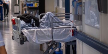 Hospital patient had to wait more than 10 days for a bed – as ‘unacceptable’ crisis laid bare | UK News