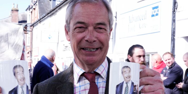 Farage accused of peddling ‘nonsense and lies’ – as he predicts ‘the new Brexit’ | Politics News