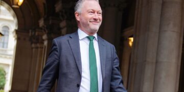 Environment secretary defends green policies – after Sir Tony Blair says net zero is ‘doomed to fail’ | Politics News