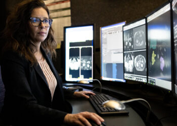 A.I. Was Coming for Radiologists’ Jobs. So Far, They’re Just More Efficient.