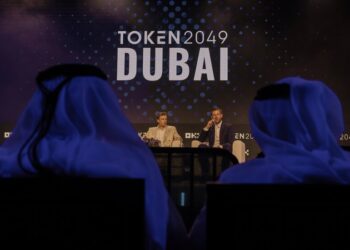 At a Dubai Conference, Trump’s Conflicts Take Center Stage