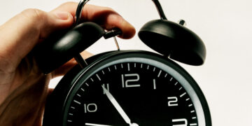 What’s the Best Way to Wake Up?