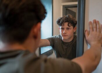 ‘Bigorexia’ Is On The Rise In Kids And Teens. Here’s What Parents Should Know.