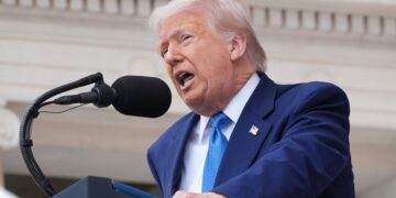 Renowned Historian Breaks Down Why Trump Is A ‘Barrier’ To Peace In Ukraine