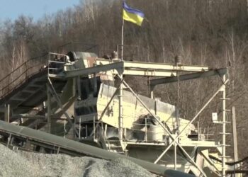 US, Ukraine sign long-awaited natural resources deal