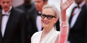 Love Meryl Streep’s Comfy Espadrilles? Copy the Look for $25