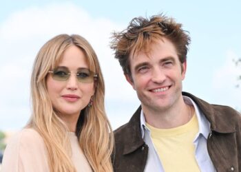 Jennifer Lawrence Robert Pattinson Talk Awkward Die My Love Scenes