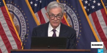 US Federal Reserve keeps rates unchanged despite pressure from Trump