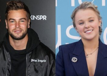 JoJo Siwa Confirms Romance With Chris Hughes During A Show