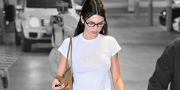 A Masterclass in Styling the Divisive Barrel Jean