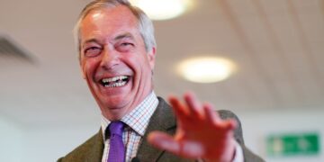 Starmer suffers defeat in first by-election as PM as Reform take Runcorn and Helsby | Politics News