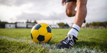 Football bodies could be forced to pay towards brain injury care costs of ex-players | UK News