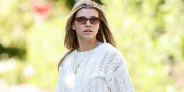 Shop Sofia Richie’s Under-$100, Vintage-Like Reebok Sneakers