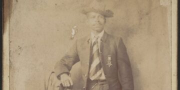 No, Not That Lee. Pentagon Finds Black Hero to Rechristen Base Long Named for Robert E.