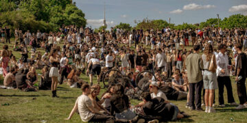 Germany thinks about cancelling a public holiday