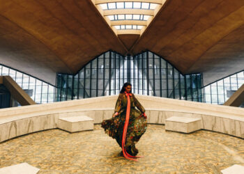 Holding Pattern – Grazia