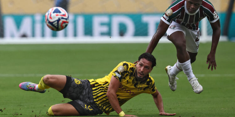 Borussia Dortmund held by Fluminense in Club World Cup opener