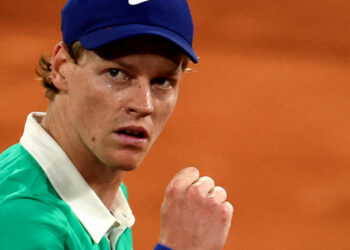 French Open: Sinner dominates Djokovic to set up final with Alcaraz