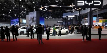 Chinese automakers pledge faster supplier payments as price wars intensify