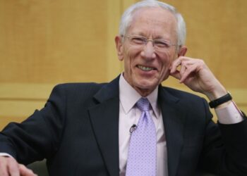 Influential economist Stanley Fischer dies