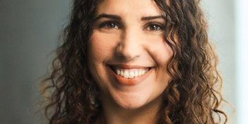 Closing the EHR Gap: Patient Communication as a Bridge