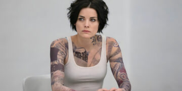 A Marvel Star’s Crime Thriller Series Is Blowing Up On Netflix