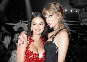 Taylor Swift And Selena Gomez Enjoy Celebratory Girls’ Night Out