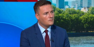 BBC and Glastonbury have got questions to answer over ‘appalling’ chants at festival, says Wes Streeting | Politics News