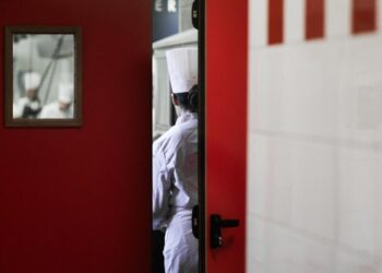 'To feed, not to poison': French chefs push back against pesticide law