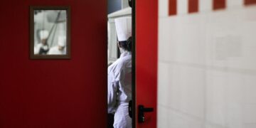 'To feed, not to poison': French chefs push back against pesticide law