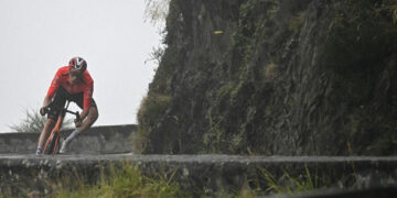 Dutch rider Thymen Arensman wins Tour de France stage 14, Pogacar retains yellow jersey