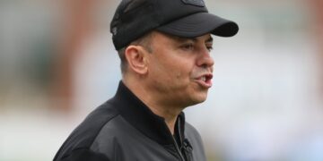 English Soccer Manager Suspended For Sexist Remark