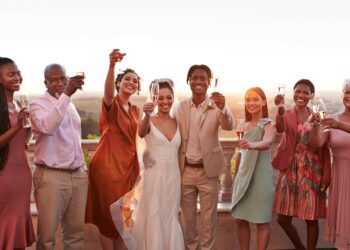 Should Your Wedding Registry Be Public Or Private?