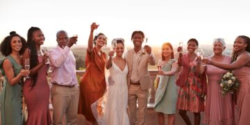 Should Your Wedding Registry Be Public Or Private?