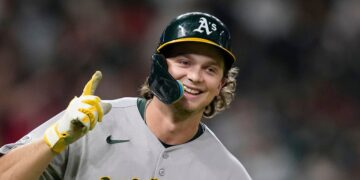 ‘Feels Like A Dream’: Rookie Makes MLB History In 1 Pretty Fly Way