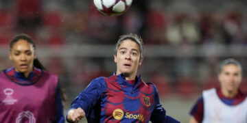 Spain's resilient women footballers face England for European title