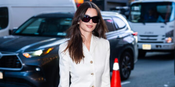 Emily Ratajkowski Shows Off Four Trendy Outfits In One Day