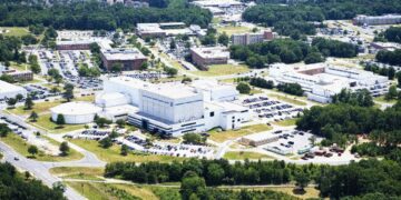 A Top NASA Official Is Among Thousands of Staff Leaving the Agency