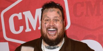 Jelly Roll Mocks His Haters With Viral Parody Song After Dropping 200 Pounds