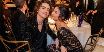 Kylie Jenner Pin-Up In St-Tropez With Timothée Chalamet