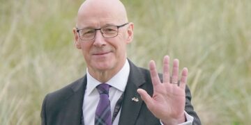 Trump visit gives Swinney golden opportunity to butter up president on Scotch whisky tariffs exemption | UK News